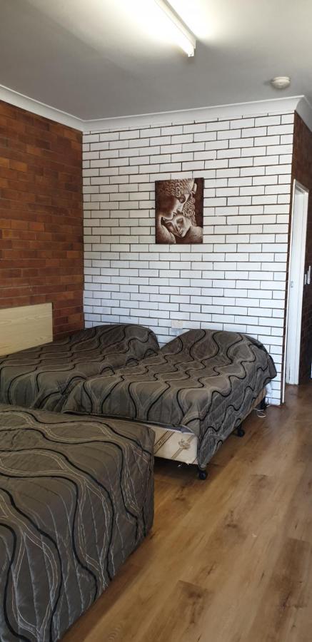 Glen Innes Lodge Motel Екстер'єр фото